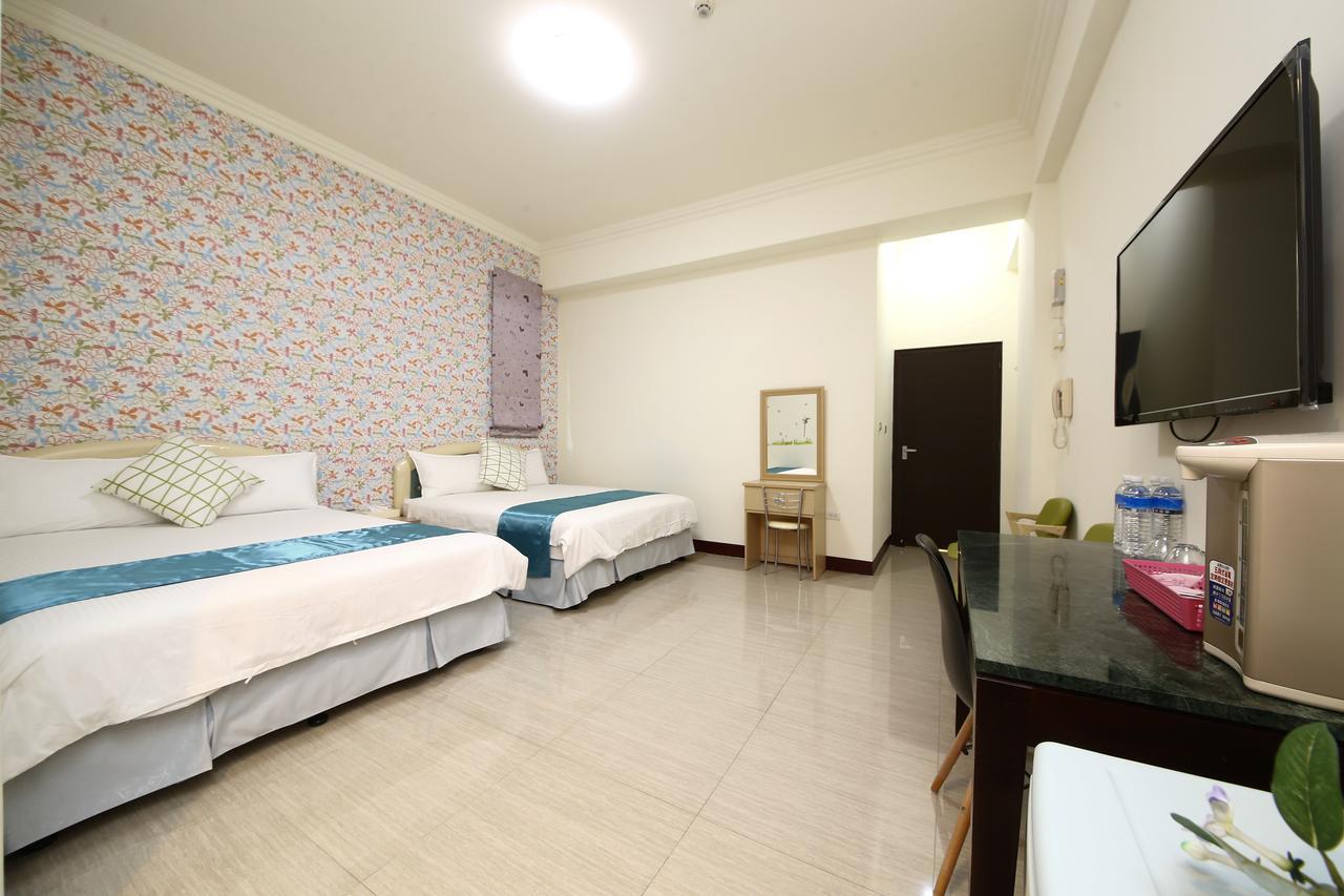 Xin Jing Zhan Homestay Hualien City Exterior photo