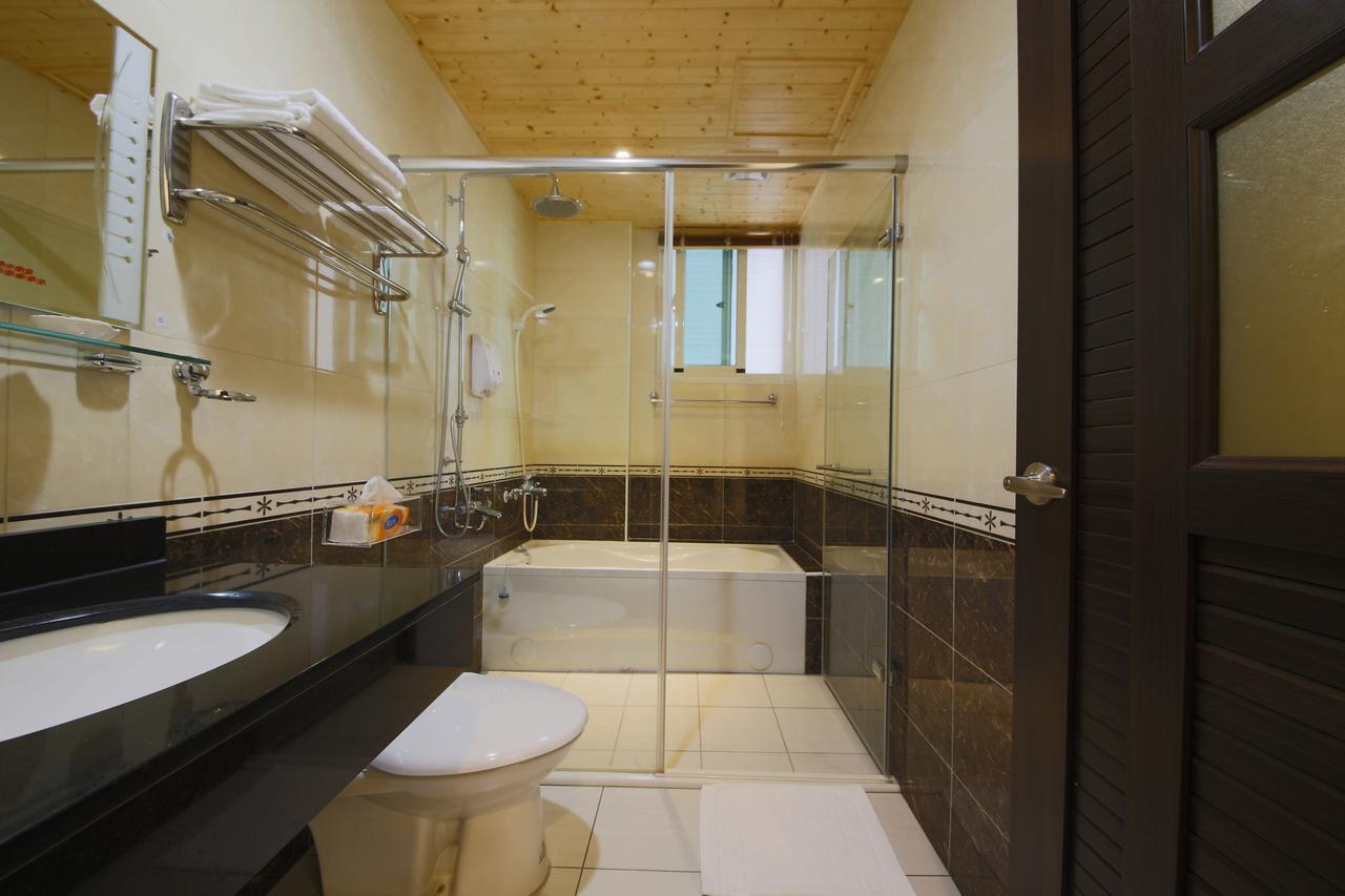 Xin Jing Zhan Homestay Hualien City Exterior photo