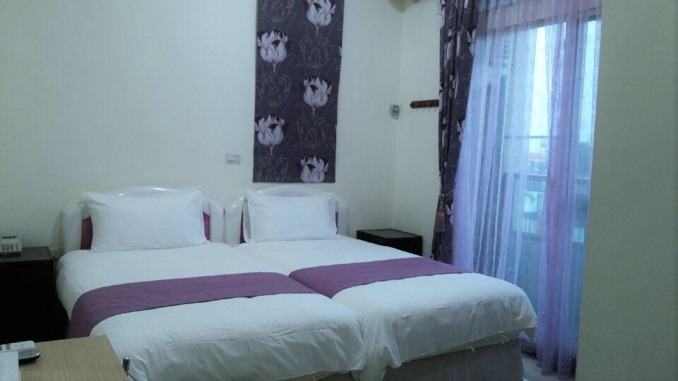 Xin Jing Zhan Homestay Hualien City Exterior photo